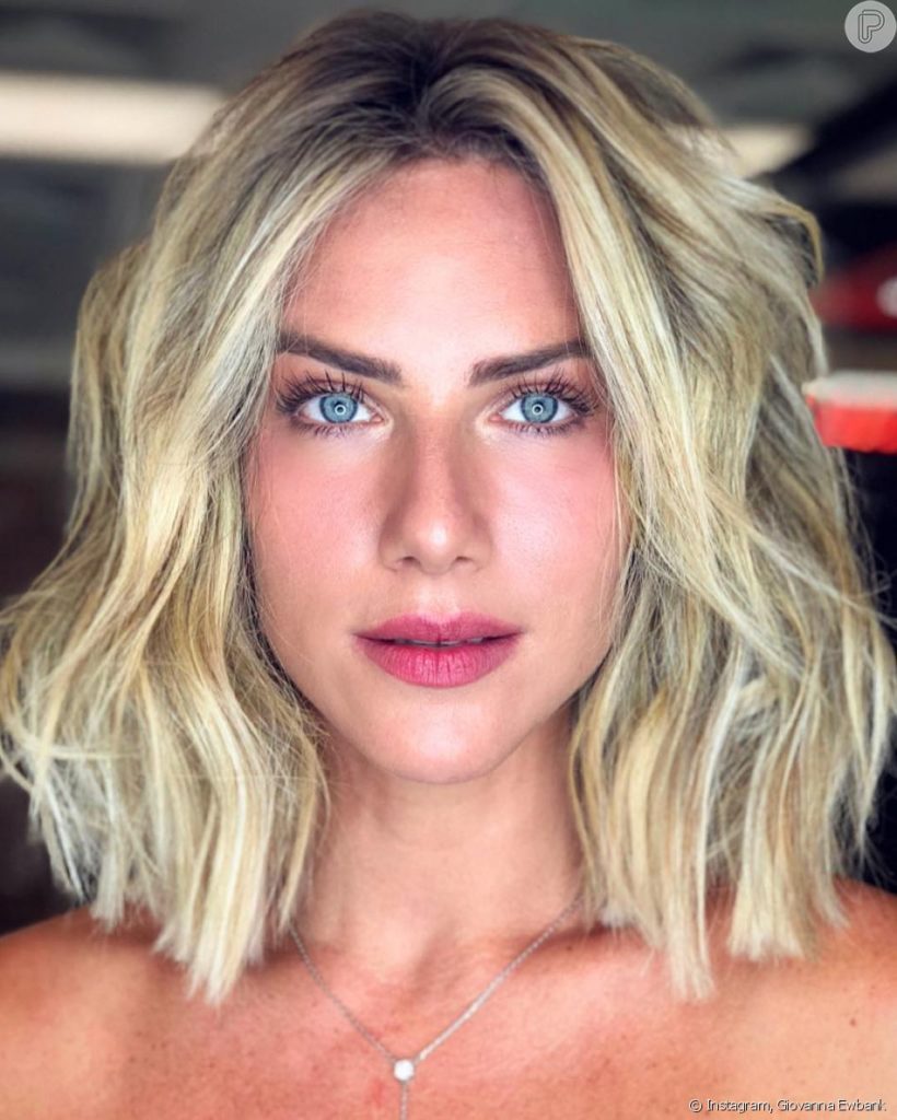 CORTES DE CABELO NO OMBRO 2020 → Long Bob, Dicas e FOTOS