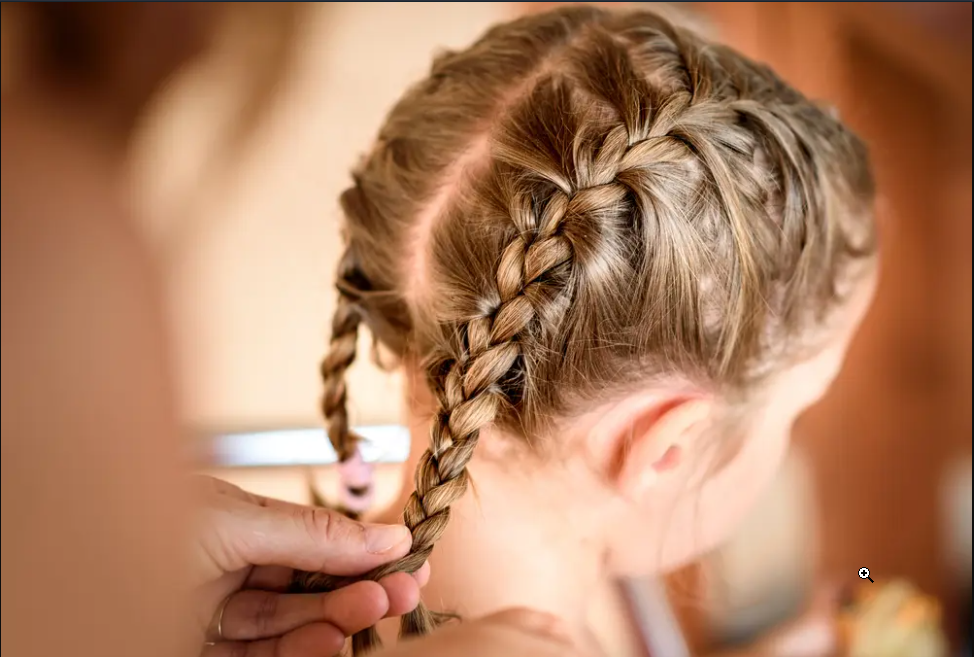 Penteado infantil para ESCOLA rápido - Maria Chiquinha de coração